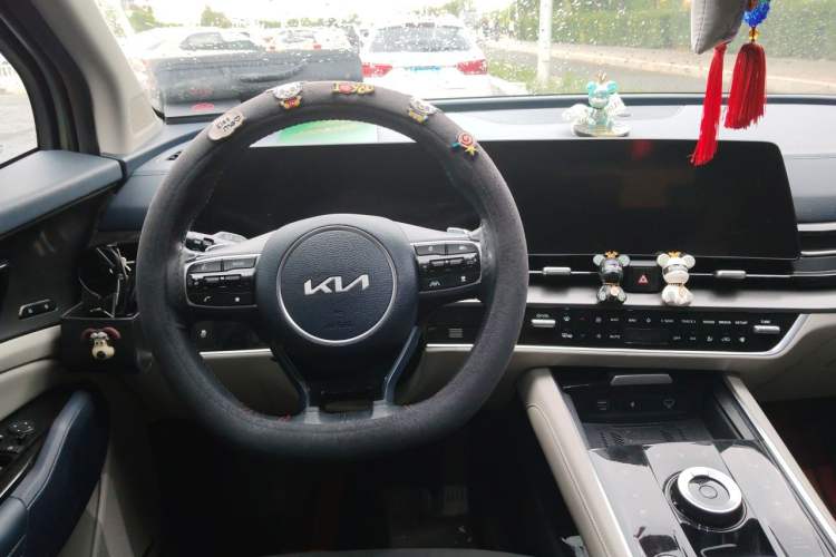Used Kia Sportage (Chinese Domestic Model) 2023 2.0L HEV Two-Wheel Drive Flagship Edition Steering Wheel