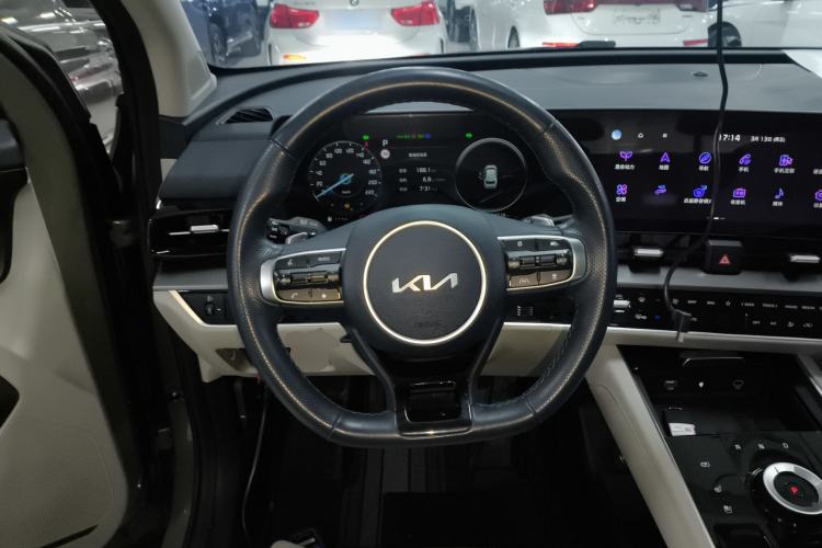 Used Kia Sportage (Chinese Domestic Model) 2023 2.0L HEV Two-Wheel Drive Flagship Edition Steering Wheel