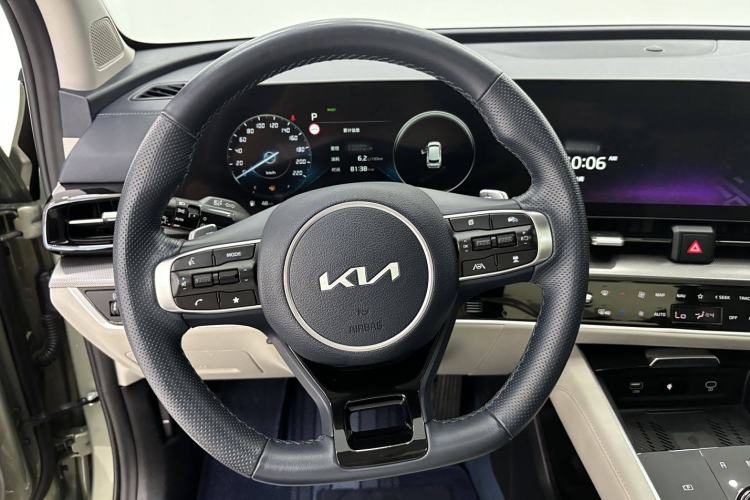 Used Kia Sportage (Chinese Domestic Model) 2023 2.0L HEV Two-Wheel Drive Flagship Edition Steering Wheel