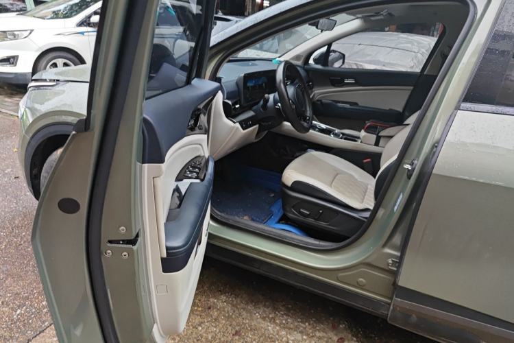 Used Kia Sportage (Chinese Domestic Model) 2023 2.0L HEV Two-Wheel Drive Flagship Edition Driver Seat