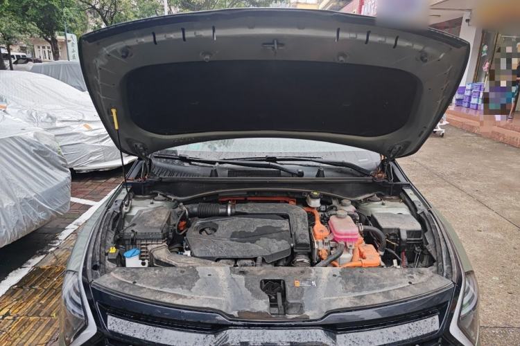 Used Kia Sportage (Chinese Domestic Model) 2023 2.0L HEV Two-Wheel Drive Flagship Edition Engine Bay