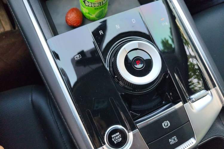 Used Kia Sportage (Chinese Domestic Model) 2023 2.0T Two-Wheel-Drive Prestige Edition Gear Lever