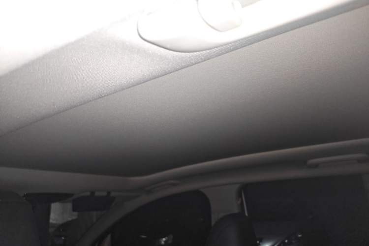 Used Kia Sportage (Chinese Domestic Model) 2023 2.0T Four-Wheel Drive Premium Edition Headliner