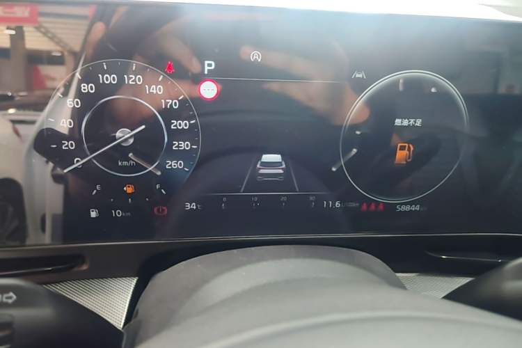 Used Kia Sportage (Chinese Domestic Model) 2023 2.0T Two-Wheel-Drive Prestige Edition Instrument Cluster