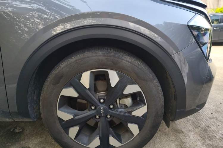 Used Kia Sportage (Chinese Domestic Model) 2023 2.0T Two-Wheel-Drive Prestige Edition Right Front Wheel Hub