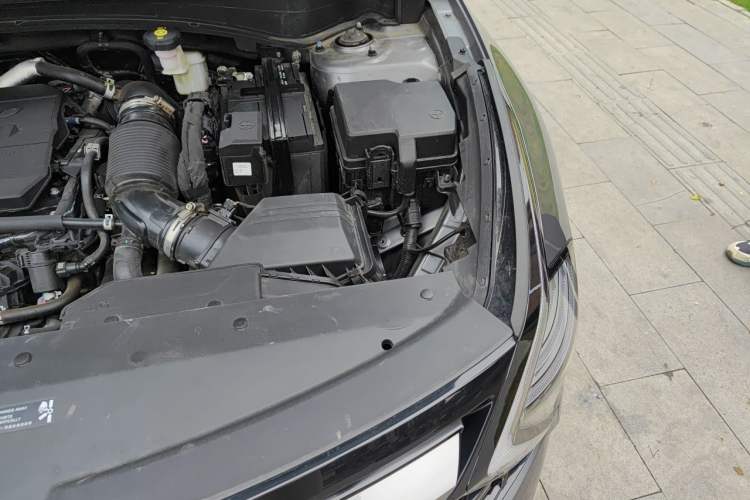 Used Kia Sportage (Chinese Domestic Model) 2023 2.0T Two-Wheel-Drive Prestige Edition Engine Bay Left