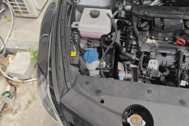 Used Kia Sportage (Chinese Domestic Model) 2023 1.5T Two-Wheel Drive Prestige Edition Engine Bay Right