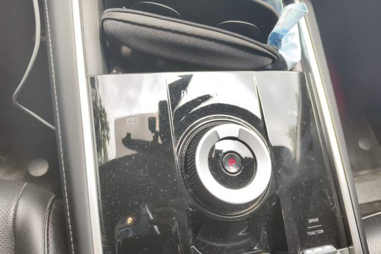 Used Kia Sportage (Chinese Domestic Model) 2023 2.0T Two-Wheel Drive Luxury Edition Gear Lever