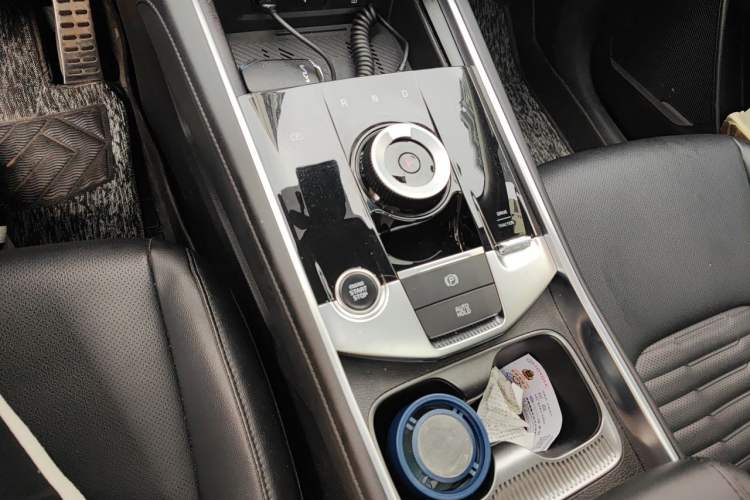 Used Kia Sportage (Chinese Domestic Model) 2023 2.0T Two-Wheel-Drive Prestige Edition Gear Lever