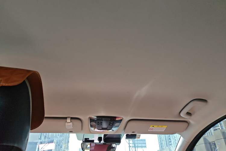 Used Kia Sportage (Chinese Domestic Model) 2023 1.5T Two-Wheel Drive Luxury Edition Headliner