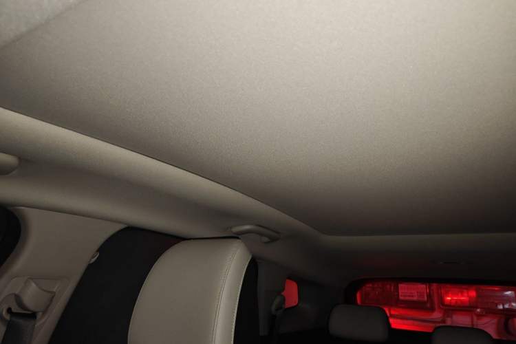 Used Kia Sportage (Chinese Domestic Model) 2023 1.5T Two-Wheel Drive Prestige Edition Headliner