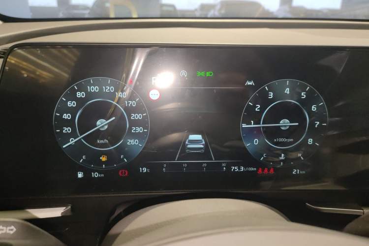 Used Kia Sportage (Chinese Domestic Model) 2023 1.5T Two-Wheel Drive Prestige Edition Instrument Cluster