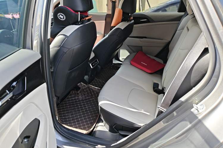 Used Kia Sportage (Chinese Domestic Model) 2023 1.5T Two-Wheel Drive Luxury Edition Left Rear Seat