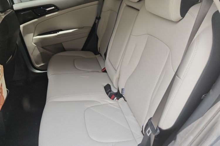Used Kia Sportage (Chinese Domestic Model) 2023 1.5T Two-Wheel Drive Prestige Edition Left Rear Seat