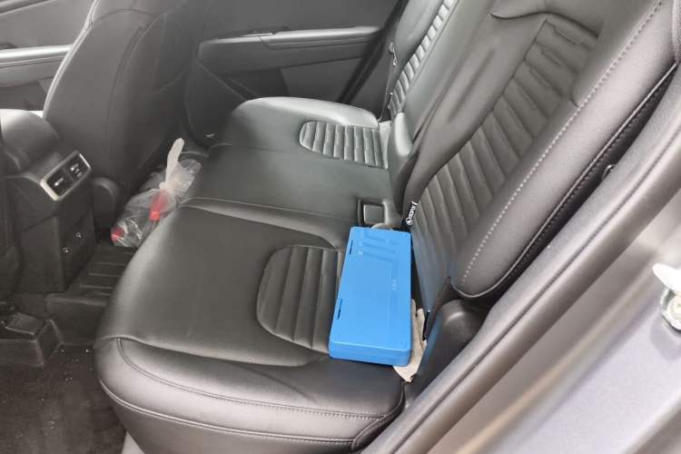 Used Kia Sportage (Chinese Domestic Model) 2023 2.0T Two-Wheel Drive Luxury Edition Left Rear Seat