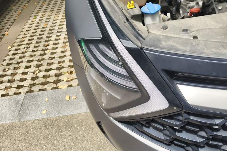 Used Kia Sportage (Chinese Domestic Model) 2023 2.0T Two-Wheel Drive Luxury Edition Right Front Headlight