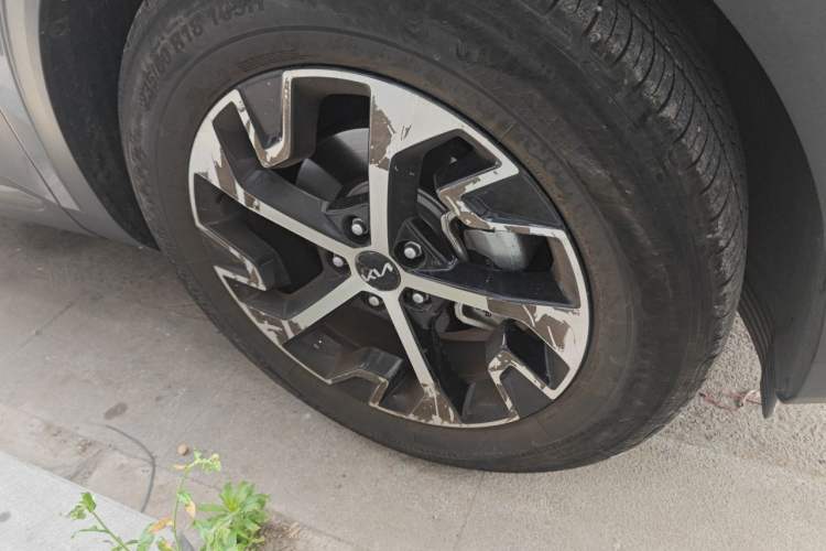 Used Kia Sportage (Chinese Domestic Model) 2023 1.5T Two-Wheel Drive Prestige Edition Right Front Wheel Hub