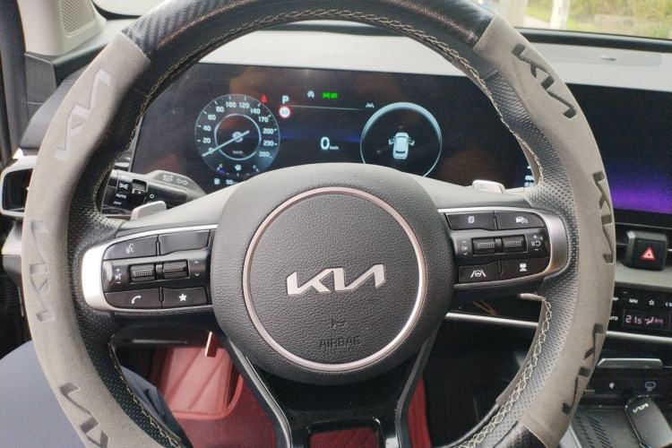 Used Kia Sportage (Chinese Domestic Model) 2023 2.0T Two-Wheel Drive Flagship Edition Steering Wheel