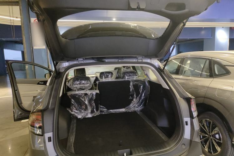 Used Kia Sportage (Chinese Domestic Model) 2023 1.5T Two-Wheel Drive Prestige Edition Trunk