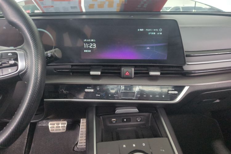 Used Kia Sportage (Chinese Domestic Model) 2023 2.0T Two-Wheel-Drive Prestige Edition Audio And AC Panel