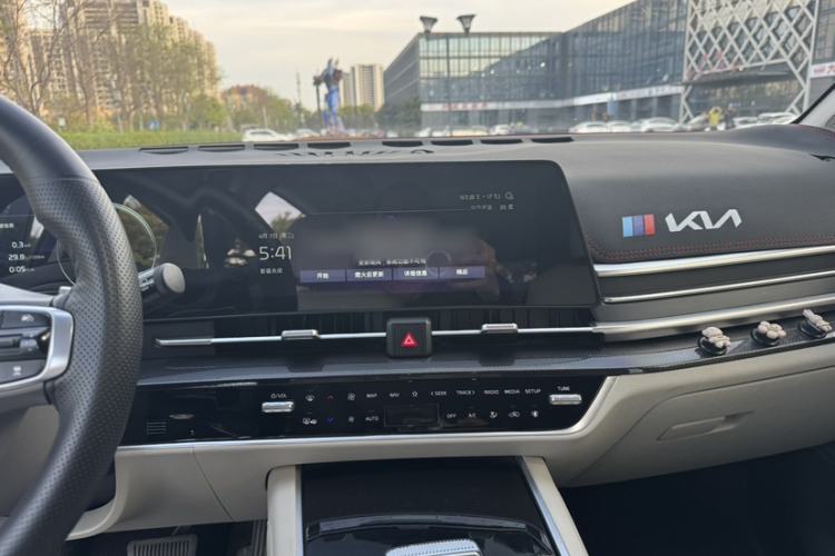 Used Kia Sportage (Chinese Domestic Model) 2023 1.5T Two-Wheel Drive Prestige Edition Audio And AC Panel