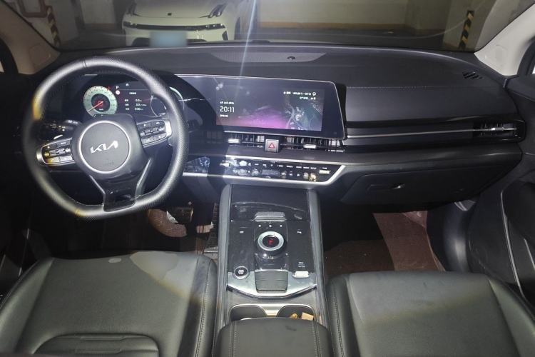 Used Kia Sportage (Chinese Domestic Model) 2023 2.0T Two-Wheel-Drive Prestige Edition Center Console
