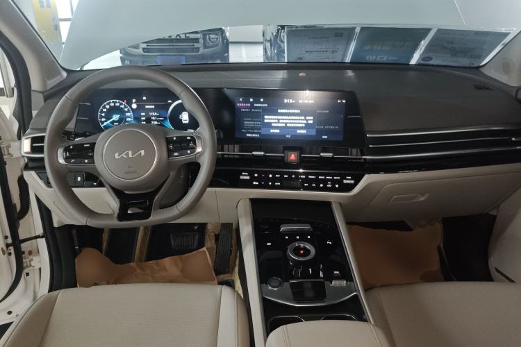 Used Kia Sportage (Chinese Domestic Model) 2023 1.5T Two-Wheel Drive Prestige Edition Center Console