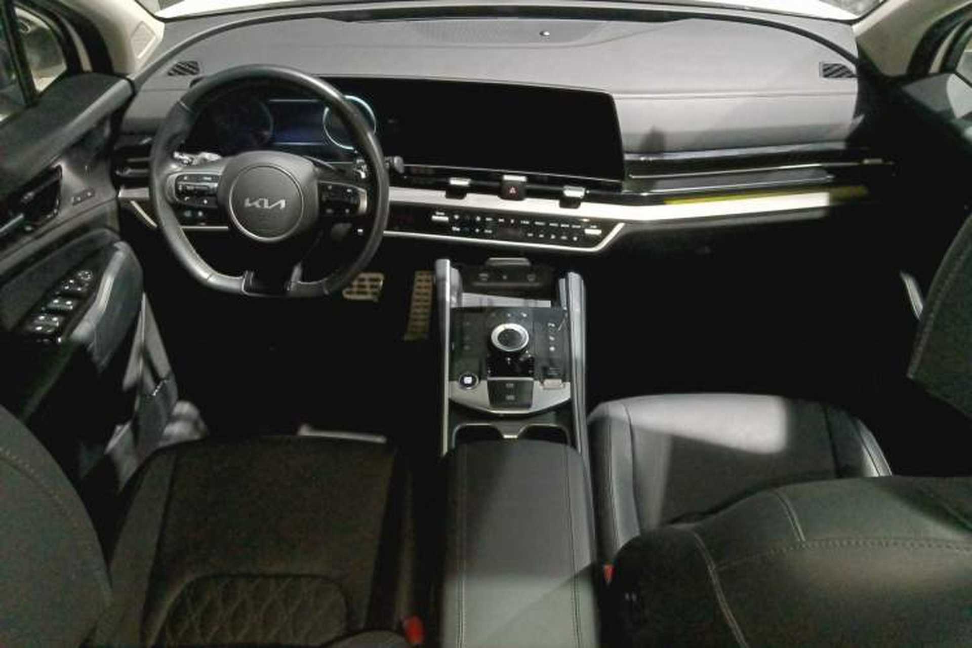 Used Kia Sportage (Chinese Domestic Model) 2023 2.0T Two-Wheel Drive Flagship Edition Center Console