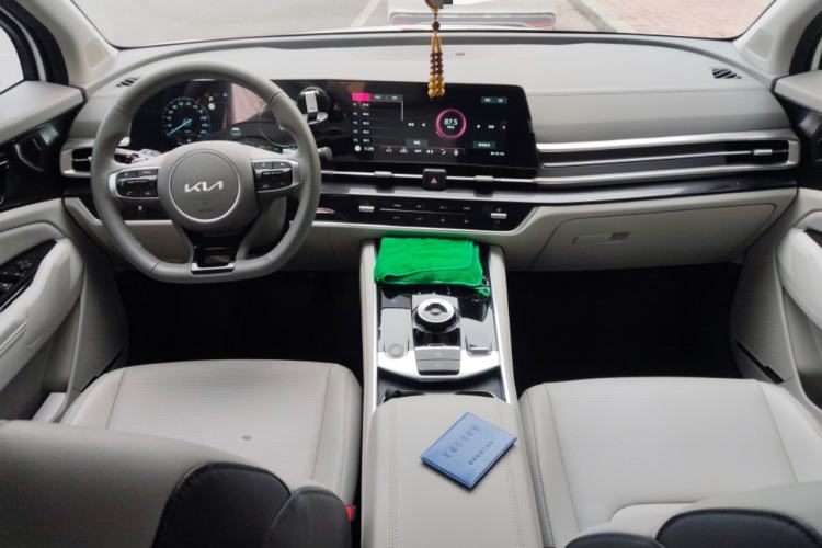 Used Kia Sportage (Chinese Domestic Model) 2023 1.5T Two-Wheel Drive Luxury Edition Center Console