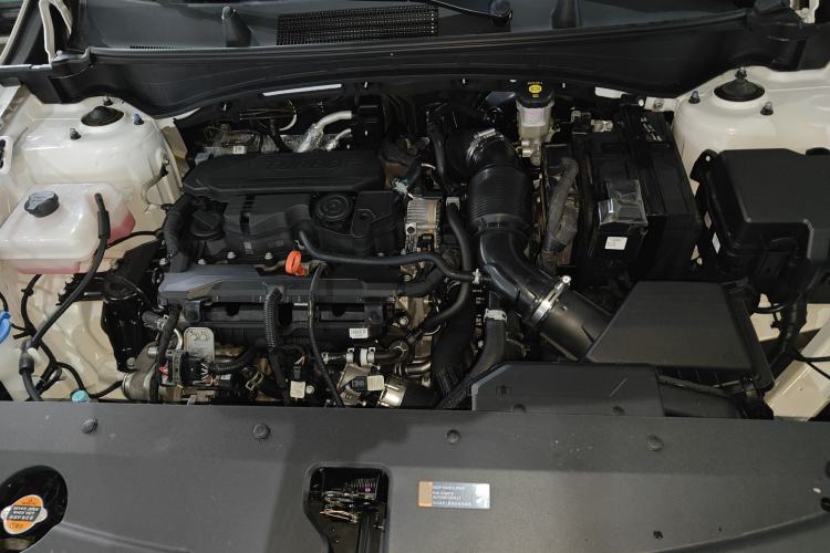 Used Kia Sportage (Chinese Domestic Model) 2023 1.5T Two-Wheel Drive Luxury Edition Engine Bay