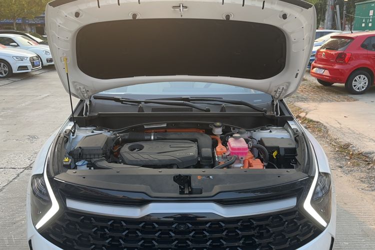 Used Kia Sportage (Chinese Domestic Model) 2023 2.0L HEV Two-Wheel Drive Flagship Edition Engine Bay