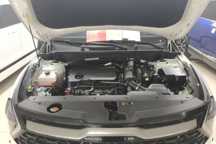 Used Kia Sportage (Chinese Domestic Model) 2023 2.0T Two-Wheel-Drive Prestige Edition Engine Bay