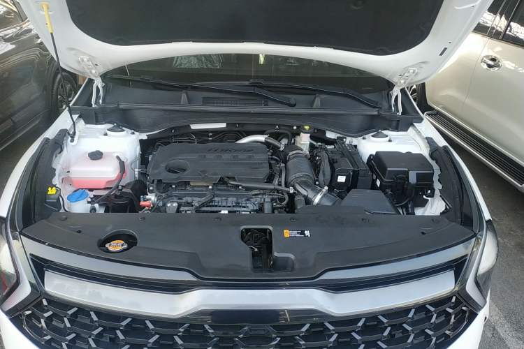 Used Kia Sportage (Chinese Domestic Model) 2023 2.0T Two-Wheel-Drive Prestige Edition Engine Bay