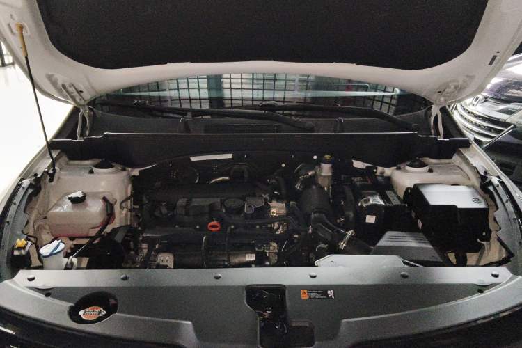 Used Kia Sportage (Chinese Domestic Model) 2023 1.5T Two-Wheel Drive Prestige Edition Engine Bay