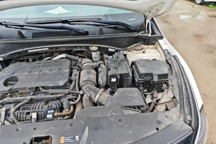 Used Kia Sportage (Chinese Domestic Model) 2023 2.0T Two-Wheel-Drive Prestige Edition Engine Bay Left