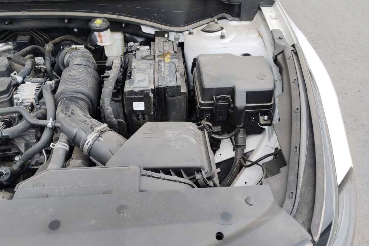 Used Kia Sportage (Chinese Domestic Model) 2023 1.5T Two-Wheel Drive Luxury Edition Engine Bay Left