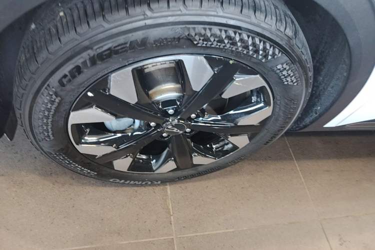 Used Kia Sportage (Chinese Domestic Model) 2023 2.0T Two-Wheel-Drive Prestige Edition Exterior 4