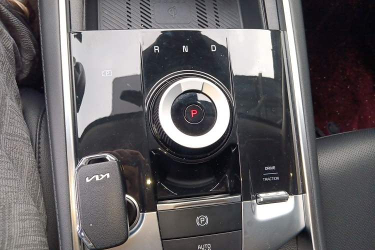 Used Kia Sportage (Chinese Domestic Model) 2023 2.0T Two-Wheel-Drive Prestige Edition Gear Lever
