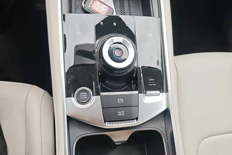 Used Kia Sportage (Chinese Domestic Model) 2023 1.5T Two-Wheel Drive Prestige Edition Gear Lever