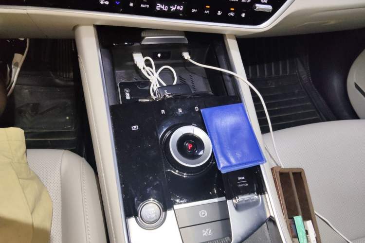 Used Kia Sportage (Chinese Domestic Model) 2023 1.5T Two-Wheel Drive Prestige Edition Gear Lever