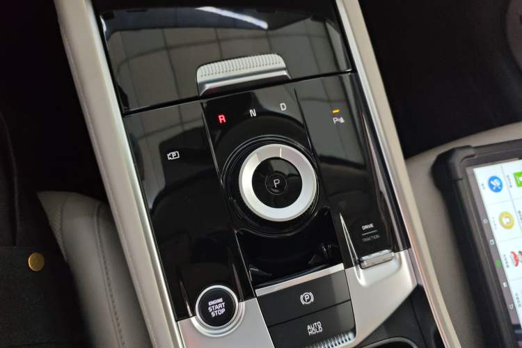 Used Kia Sportage (Chinese Domestic Model) 2023 1.5T Two-Wheel Drive Prestige Edition Gear Lever
