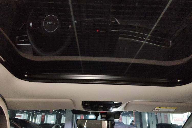 Used Kia Sportage (Chinese Domestic Model) 2023 1.5T Two-Wheel Drive Prestige Edition Headliner
