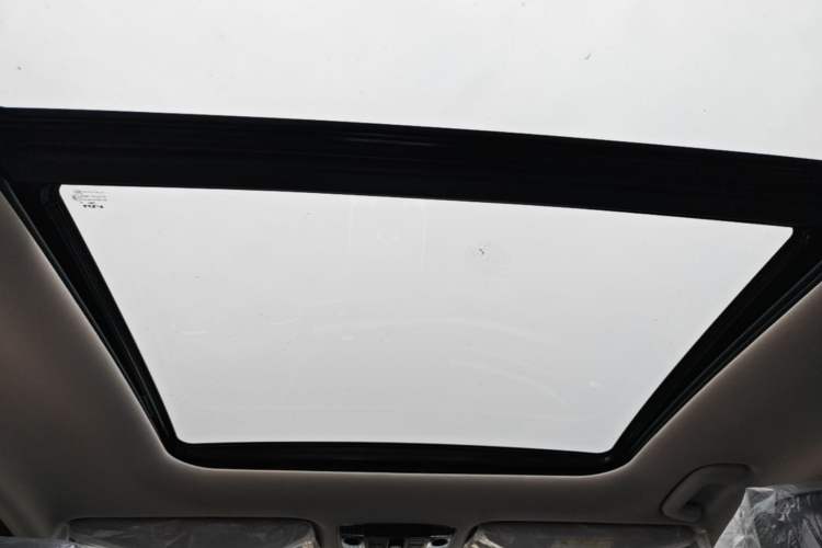 Used Kia Sportage (Chinese Domestic Model) 2023 2.0T Two-Wheel-Drive Prestige Edition Headliner