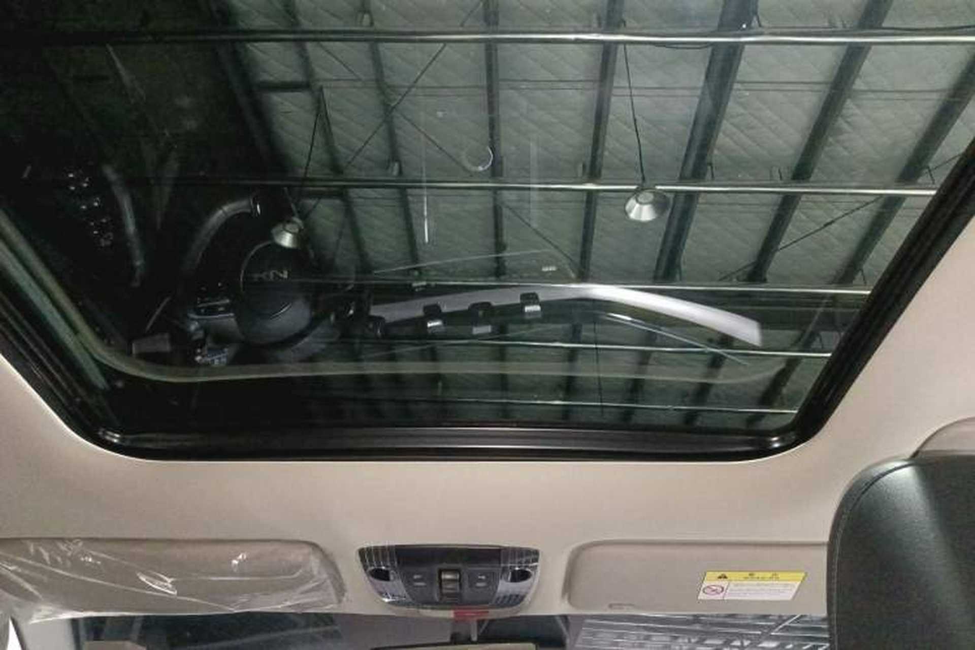 Used Kia Sportage (Chinese Domestic Model) 2023 2.0T Two-Wheel Drive Flagship Edition Headliner
