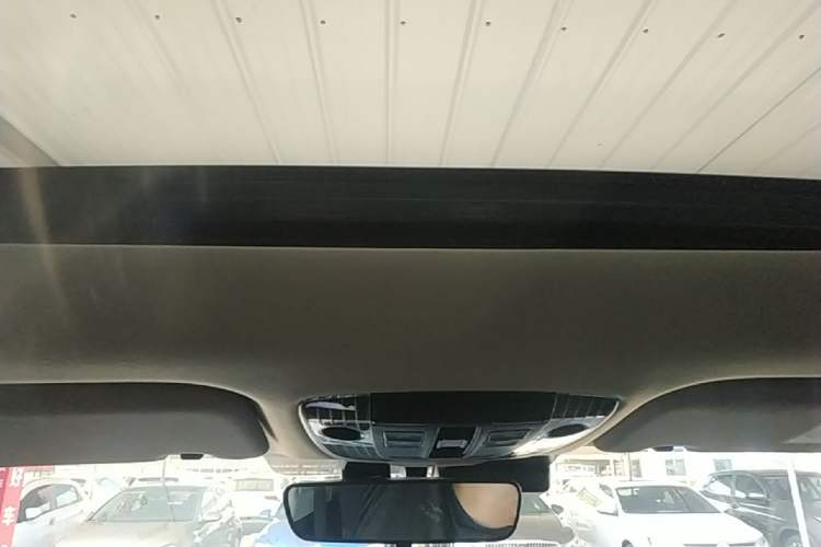 Used Kia Sportage (Chinese Domestic Model) 2023 2.0T Two-Wheel-Drive Prestige Edition Headliner