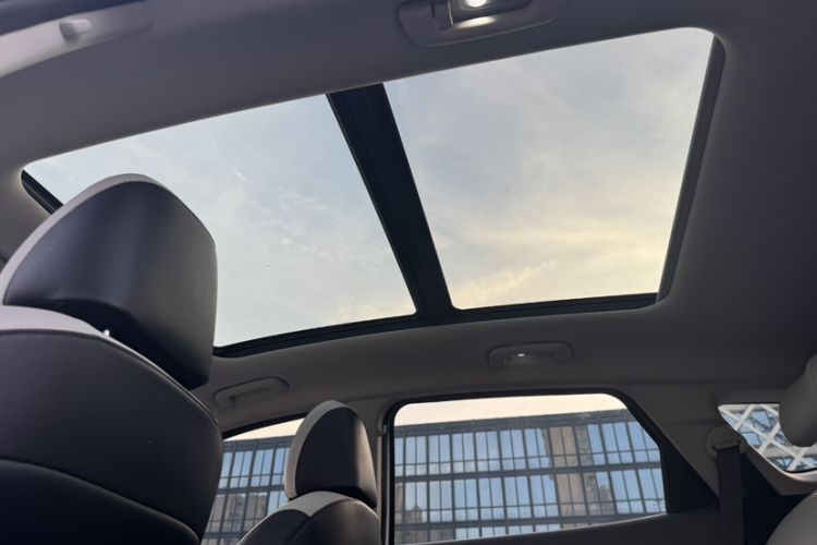 Used Kia Sportage (Chinese Domestic Model) 2023 1.5T Two-Wheel Drive Prestige Edition Headliner