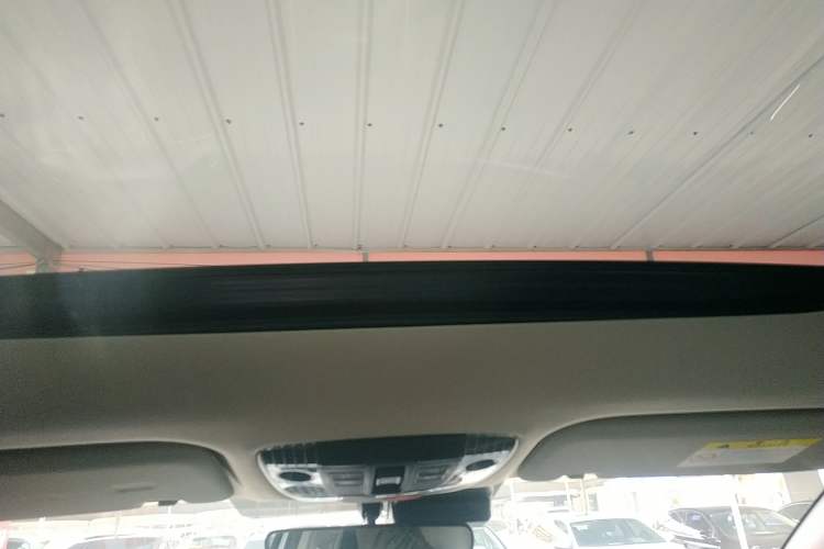 Used Kia Sportage (Chinese Domestic Model) 2023 1.5T Two-Wheel Drive Prestige Edition Headliner