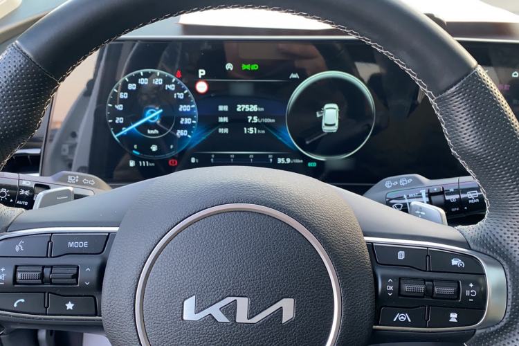 Used Kia Sportage (Chinese Domestic Model) 2023 2.0T Two-Wheel-Drive Prestige Edition Instrument Cluster