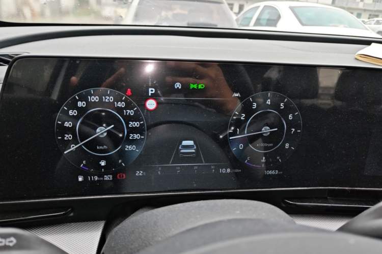 Used Kia Sportage (Chinese Domestic Model) 2023 2.0T Two-Wheel-Drive Prestige Edition Instrument Cluster