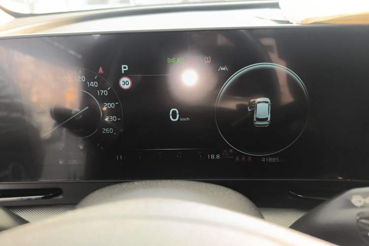 Used Kia Sportage (Chinese Domestic Model) 2023 2.0T Two-Wheel-Drive Prestige Edition Instrument Cluster